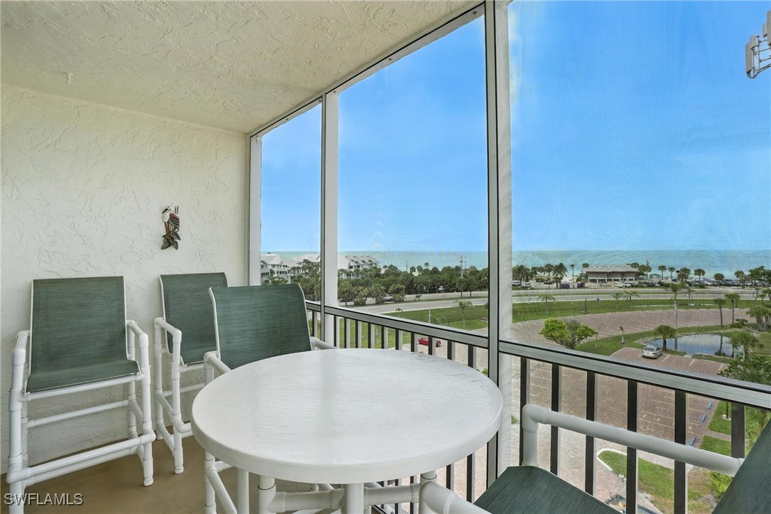 1 Bed Waterfront Home for Sale in Beach And Tennis Club, photo 17