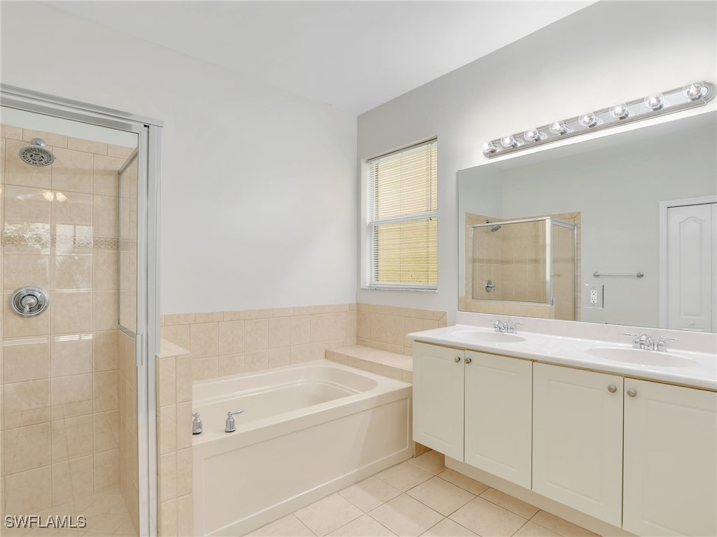 3 Bed SingleFamilyResidence for Sale in Estero, FL, $399,999 — photo 17