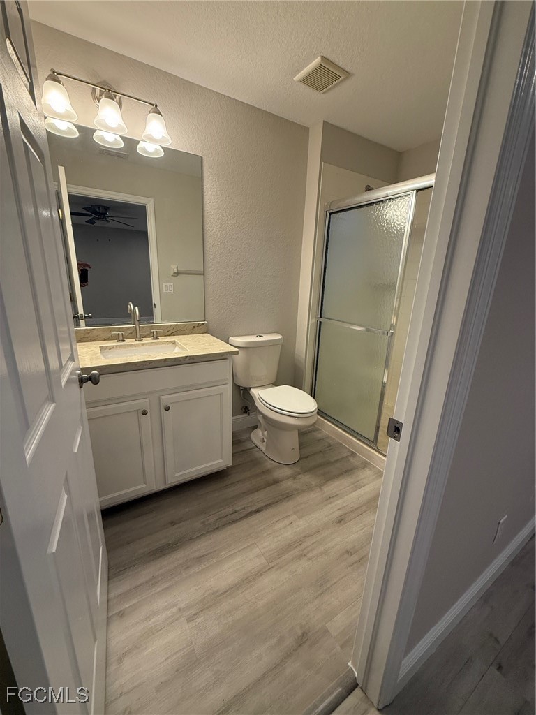 5 Bed Waterfront Home for Sale in Lehigh Acres, photo 17