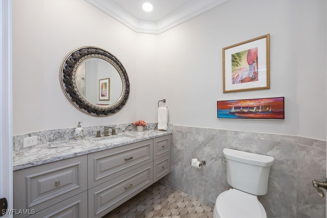 2 Bed Condominium for Sale in Naples, photo 17
