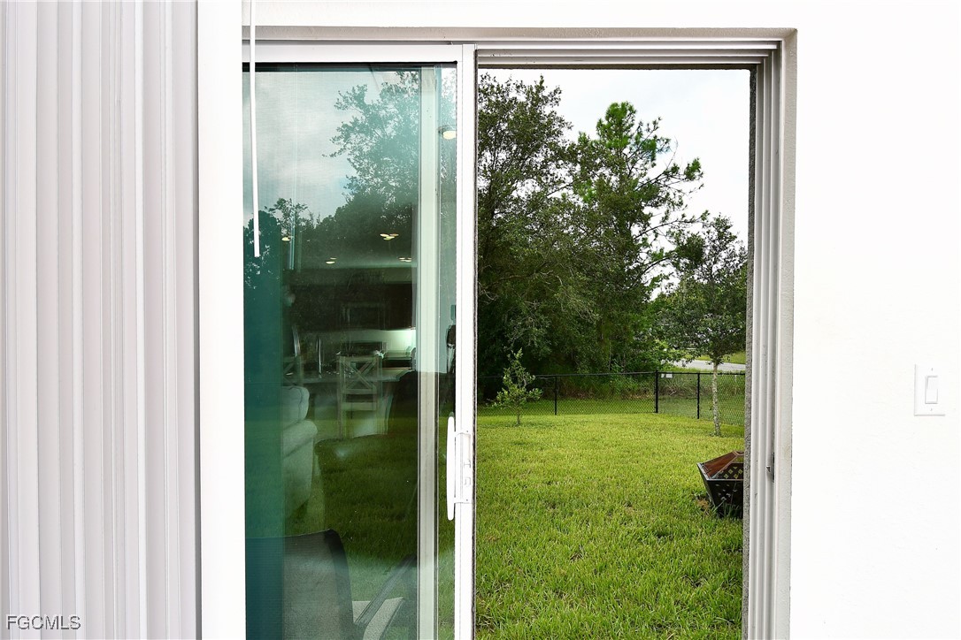 3 Bed SingleFamilyResidence for Sale in Lehigh Acres, photo 17