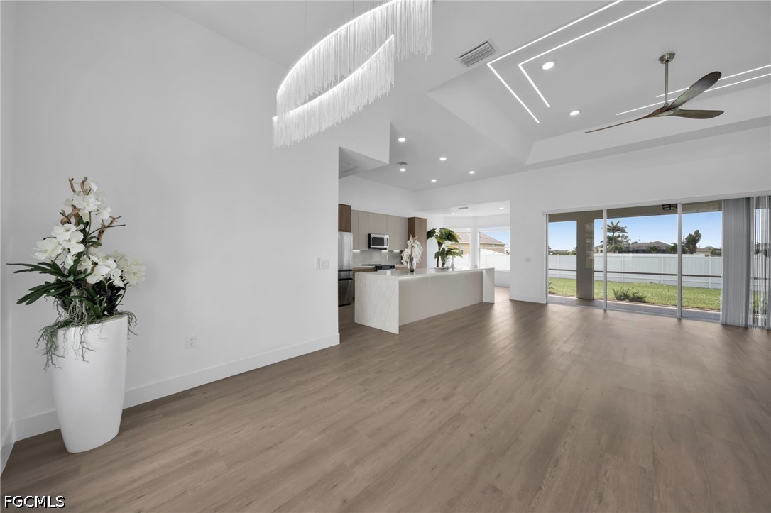3 Bed SingleFamilyResidence for Sale in Cape Coral, photo 17