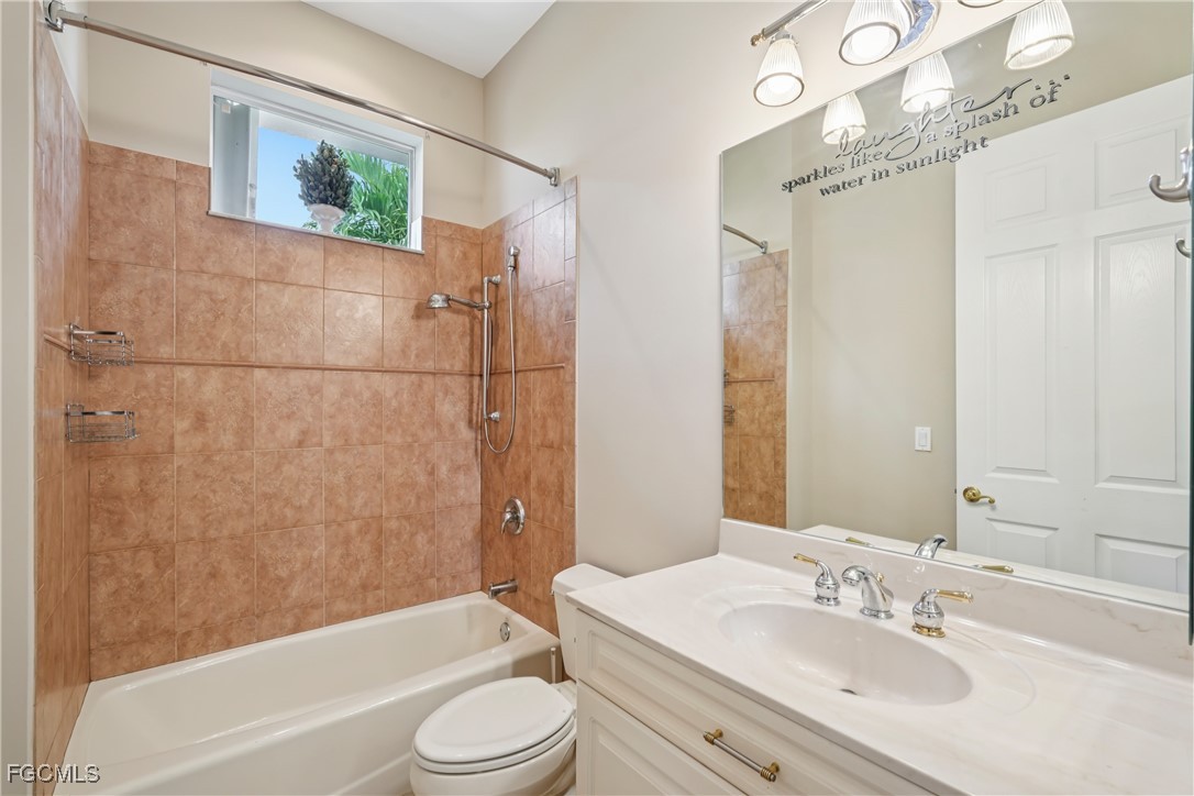 3 Bed Pool Home for Sale in Cape Coral, photo 17