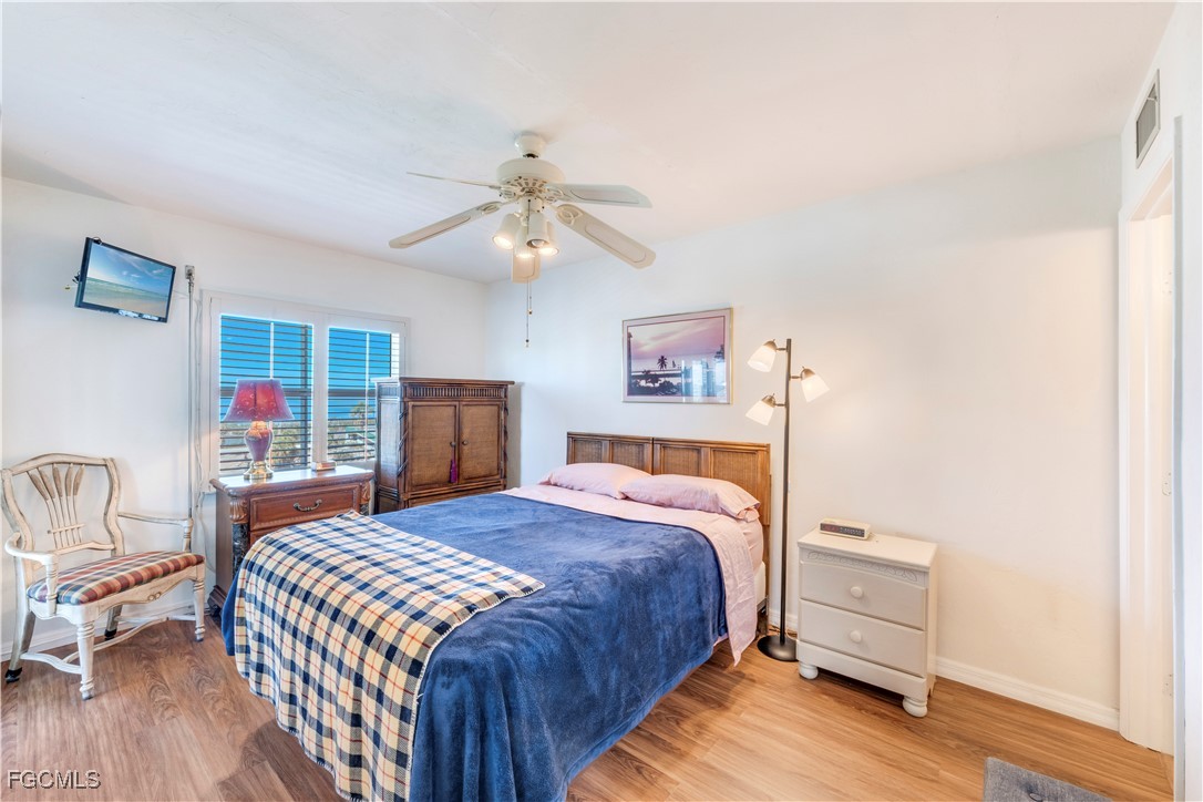 2 Bed Condominium for Sale in Fort Myers Beach, FL, $410,000 — photo 17