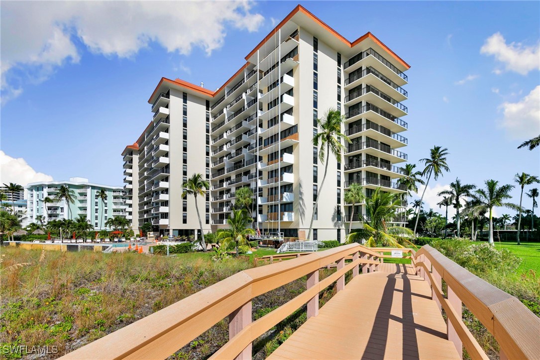 1 Bed Waterfront Home for Sale in Marco Island, FL, $500,000 — photo 17