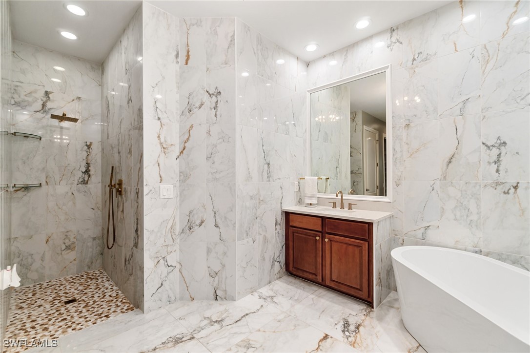 3 Bed Condominium for Sale in Cassia, photo 17