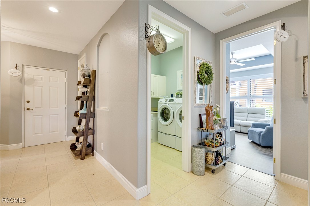 3 Bed Waterfront Home for Sale in Fort Myers, photo 17