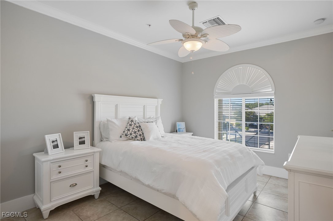3 Bed Waterfront Home for Sale in Lucaya, FL, $380,000 — photo 17