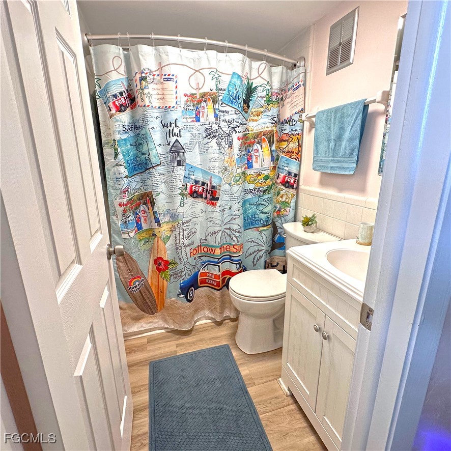 2 Bed Waterfront Home for Sale in Mark I, photo 17