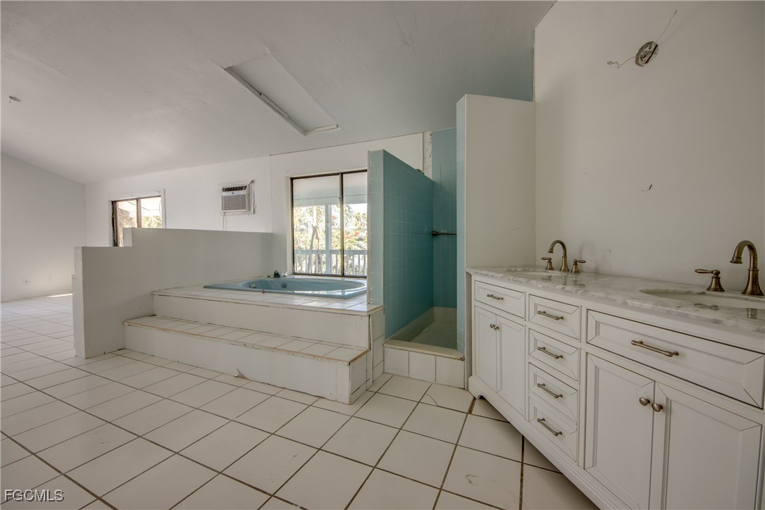 1 Bed Waterfront Home for Sale in Bayview Acres, FL — photo 17