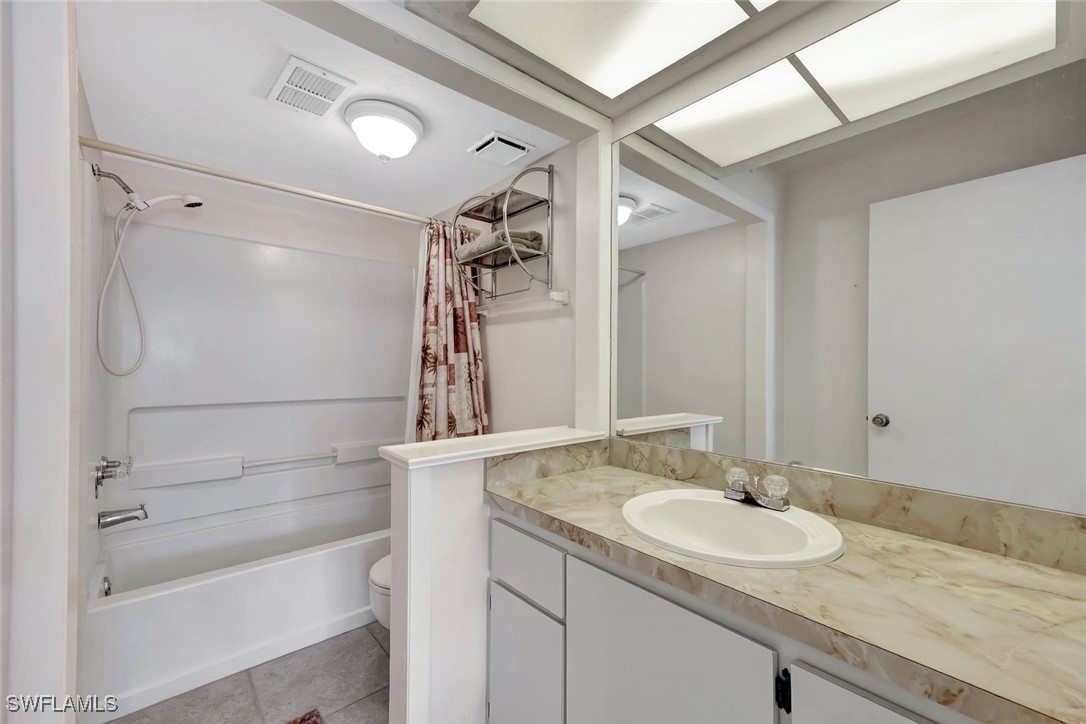 2 Bed Condominium for Sale in Winterpark, FL, $185,000 — photo 17