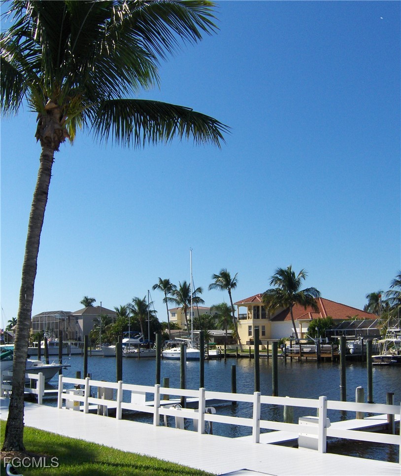 2 Bed Waterfront Home for Sale in Boardwalk Condo, photo 17