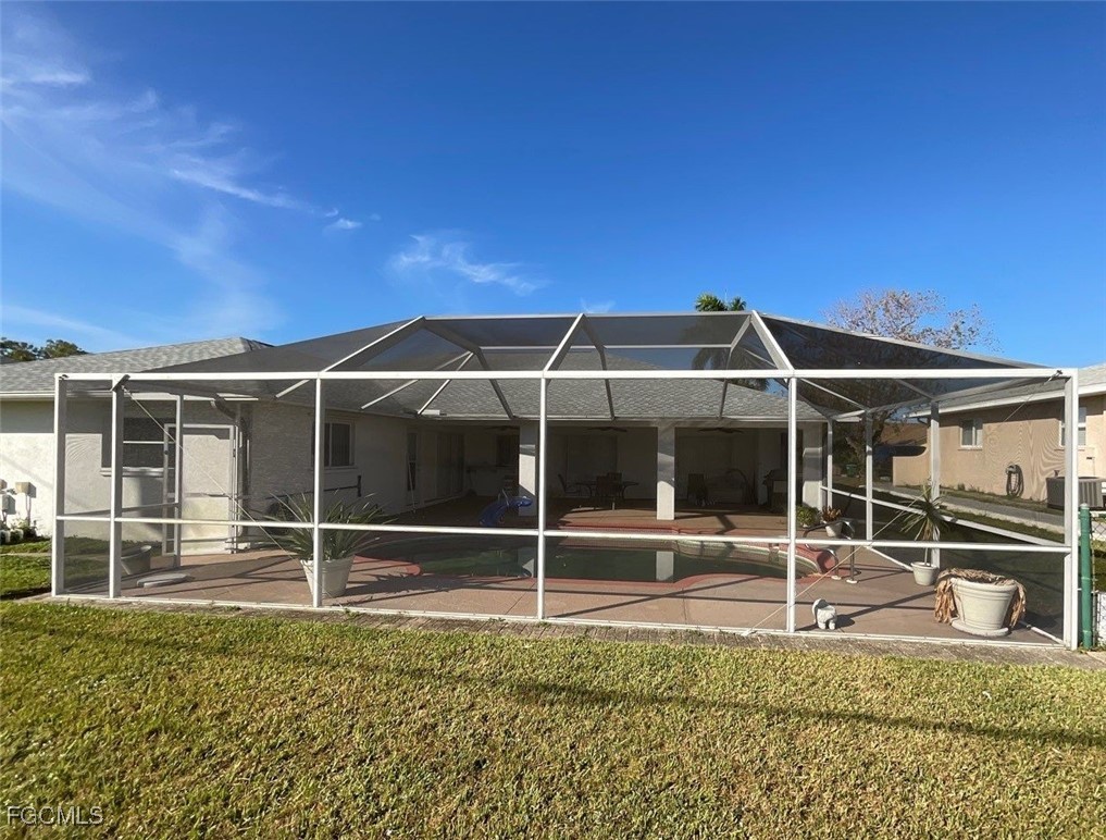 3 Bed Pool Home for Sale in Cape Coral, photo 17