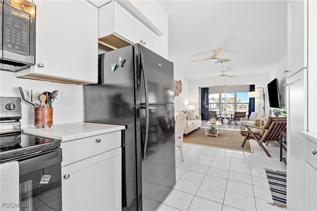 2 Bed Waterfront Home for Sale in Matlacha, FL, $339,000 — photo 17