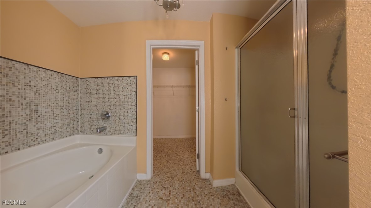 4 Bed Pool Home for Sale in Greenbriar, photo 17