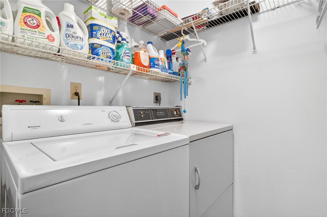 2 Bed Condominium for Sale in Fort Myers, FL, $150,000 — photo 17
