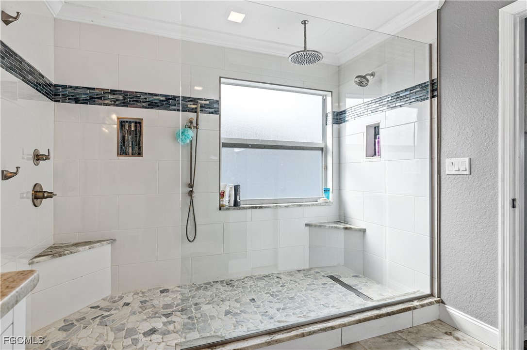 5 Bed Pool Home for Sale in Heatherwood Lakes, photo 17