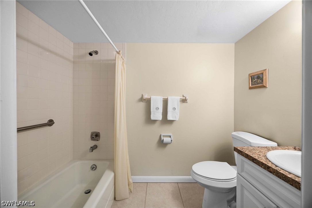 2 Bed Waterfront Home for Sale in Naples, photo 17