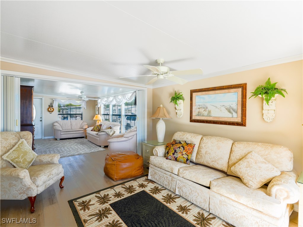 1 Bed Waterfront Home for Sale in Naples, photo 17