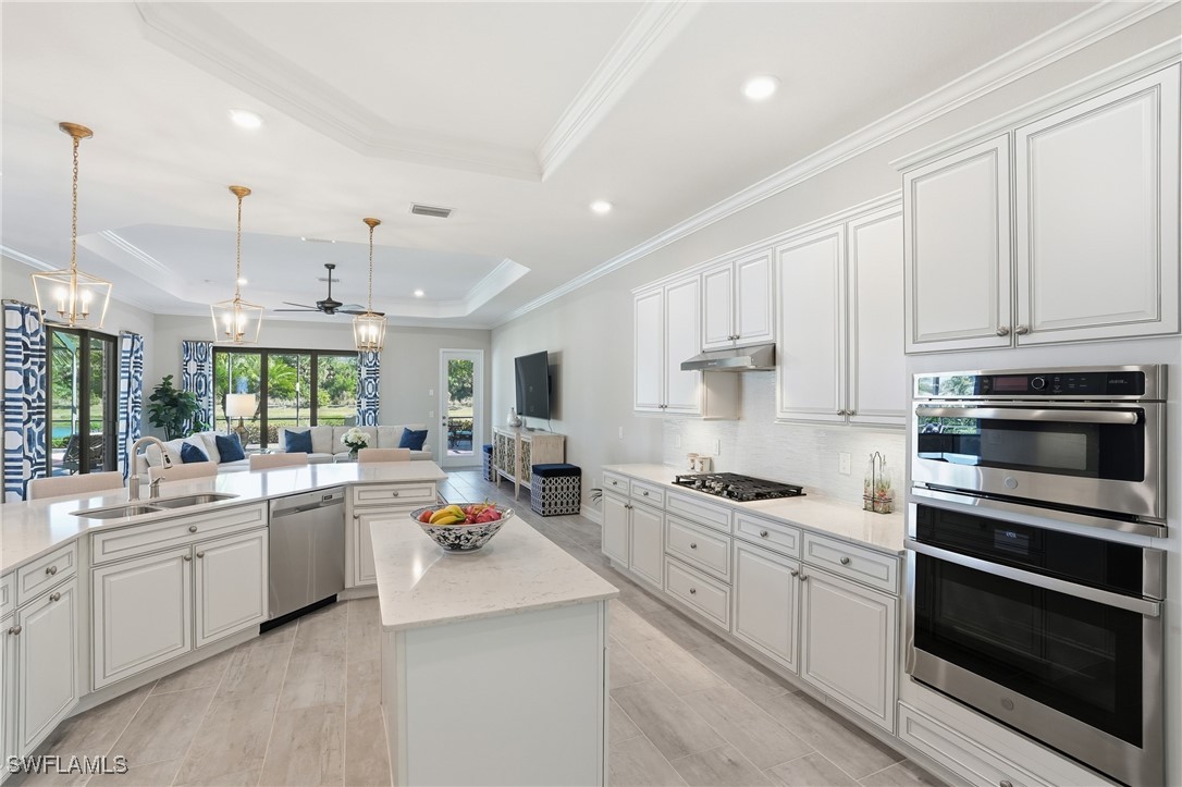 4 Bed Pool Home for Sale in Lamorada, photo 17