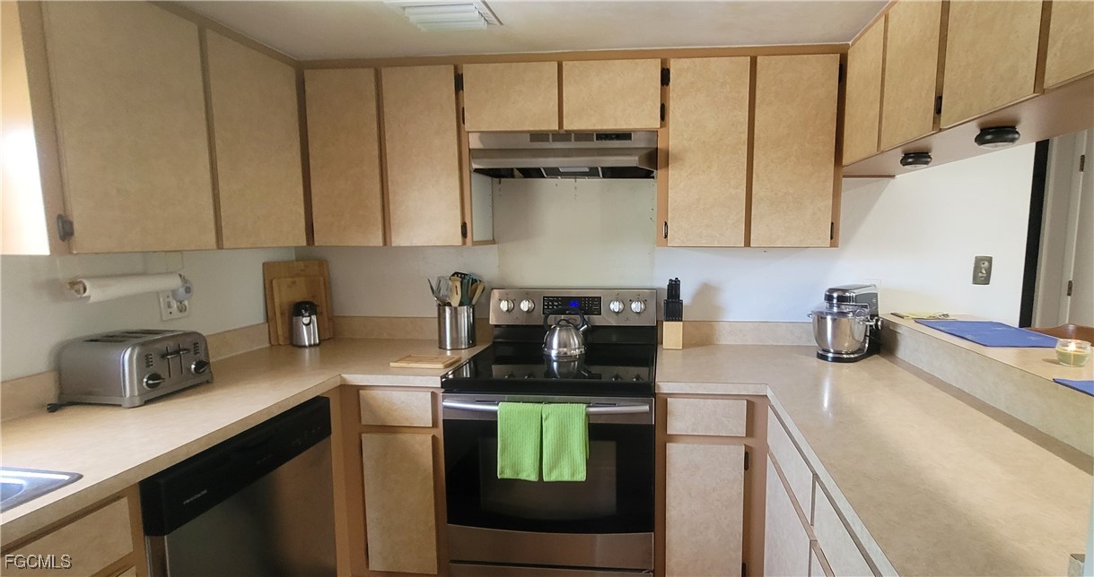 2 Bed Condominium for Sale in Veranda Condo, photo 17