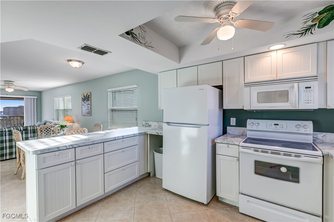 2 Bed Condominium for Sale in Fort Myers Beach, FL, $324,900 — photo 17