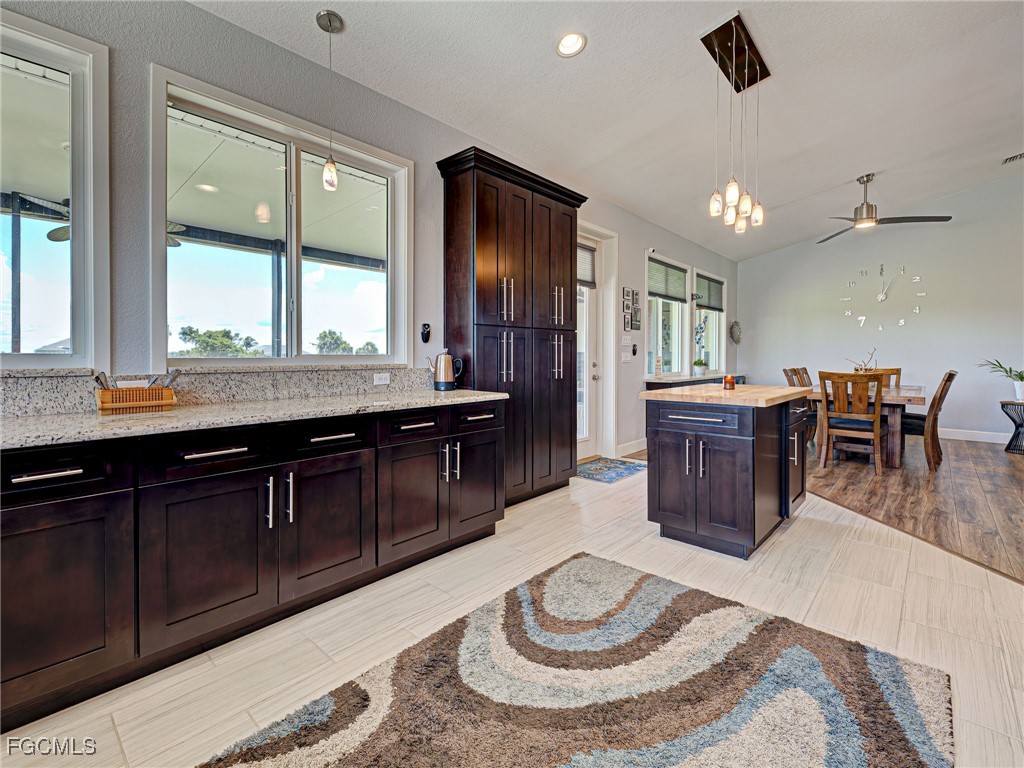 2 Bed Pool Home for Sale in Rotonda Villas, photo 17