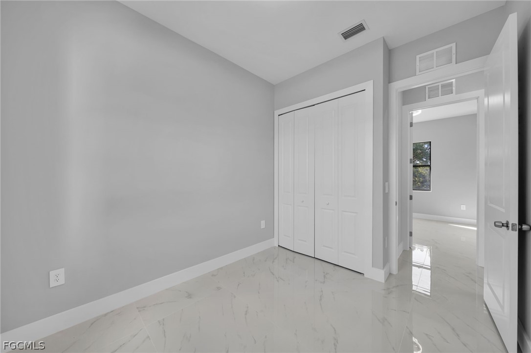 3 Bed SingleFamilyResidence for Sale in Lehigh Acres, photo 17