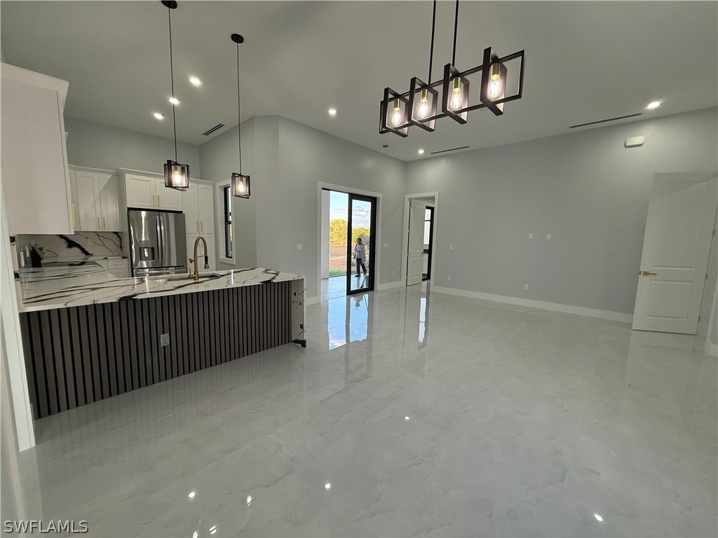 4 Bed SingleFamilyResidence for Sale in Naples, photo 17