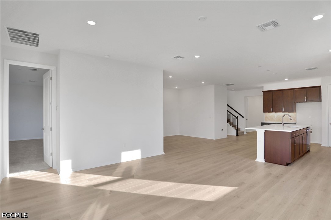 4 Bed SingleFamilyResidence for Sale in Turnleaf, photo 17