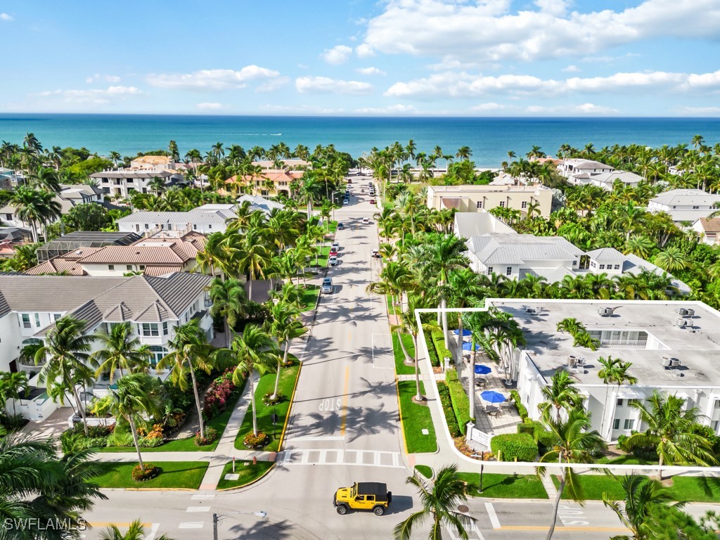2 Bed Condominium for Sale in Naples, photo 17