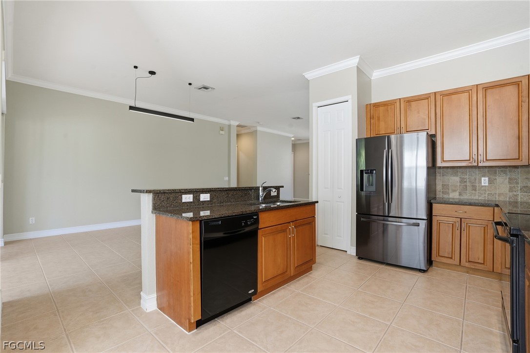 3 Bed Attached for Sale in Portofino, photo 17