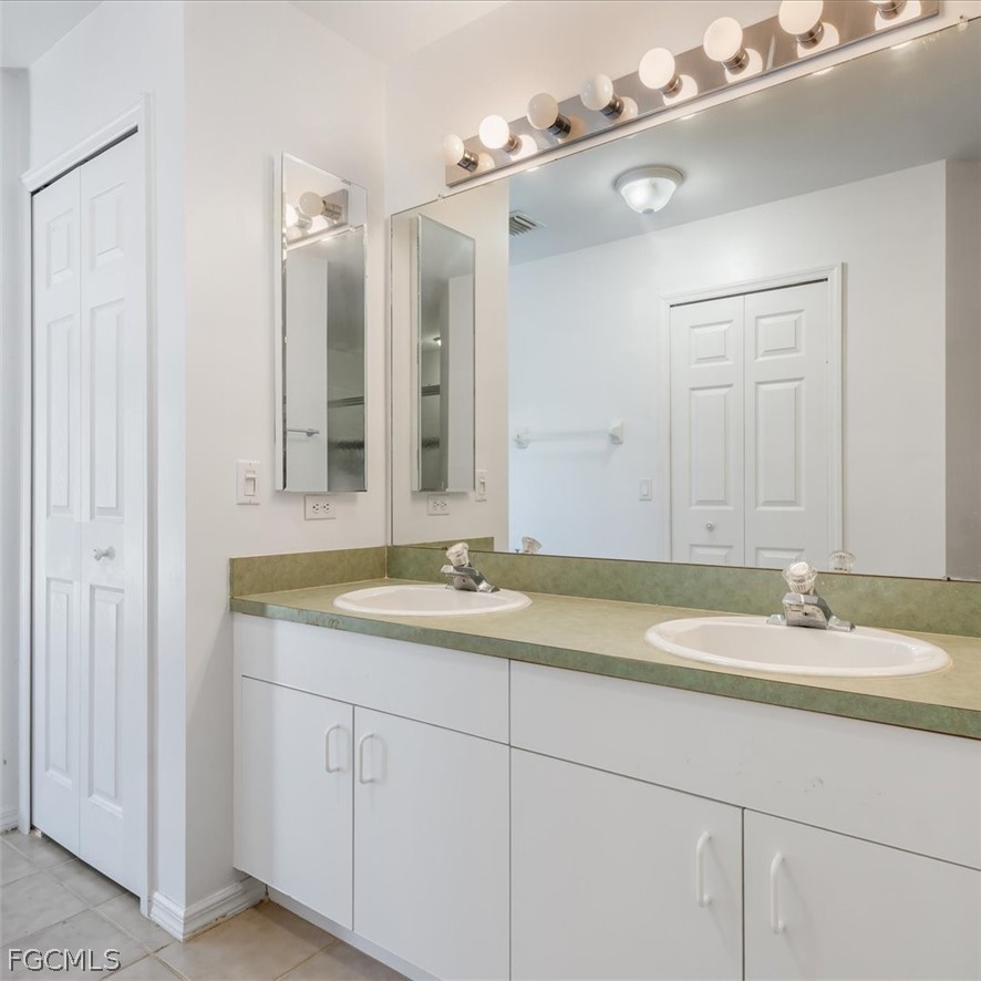 3 Bed SingleFamilyResidence for Sale in Port Charlotte, FL — photo 17