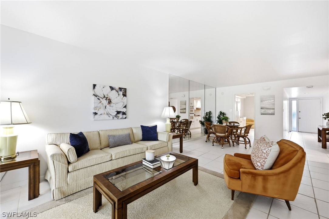 2 Bed Condominium for Sale in Naples, photo 17