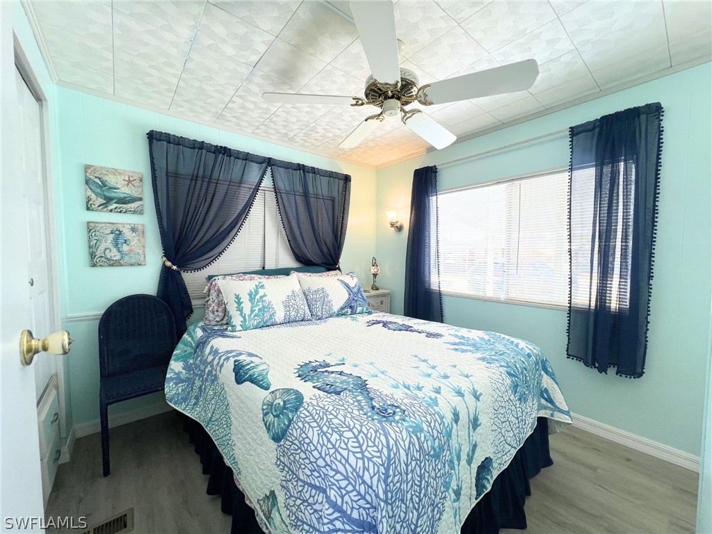 2 Bed ManufacturedHome for Sale in Naples, FL, $105,000 — photo 17