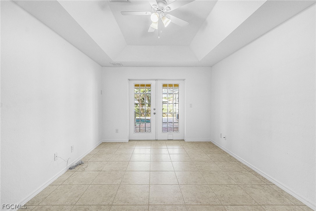 3 Bed Pool Home for Sale in Cape Coral, photo 17