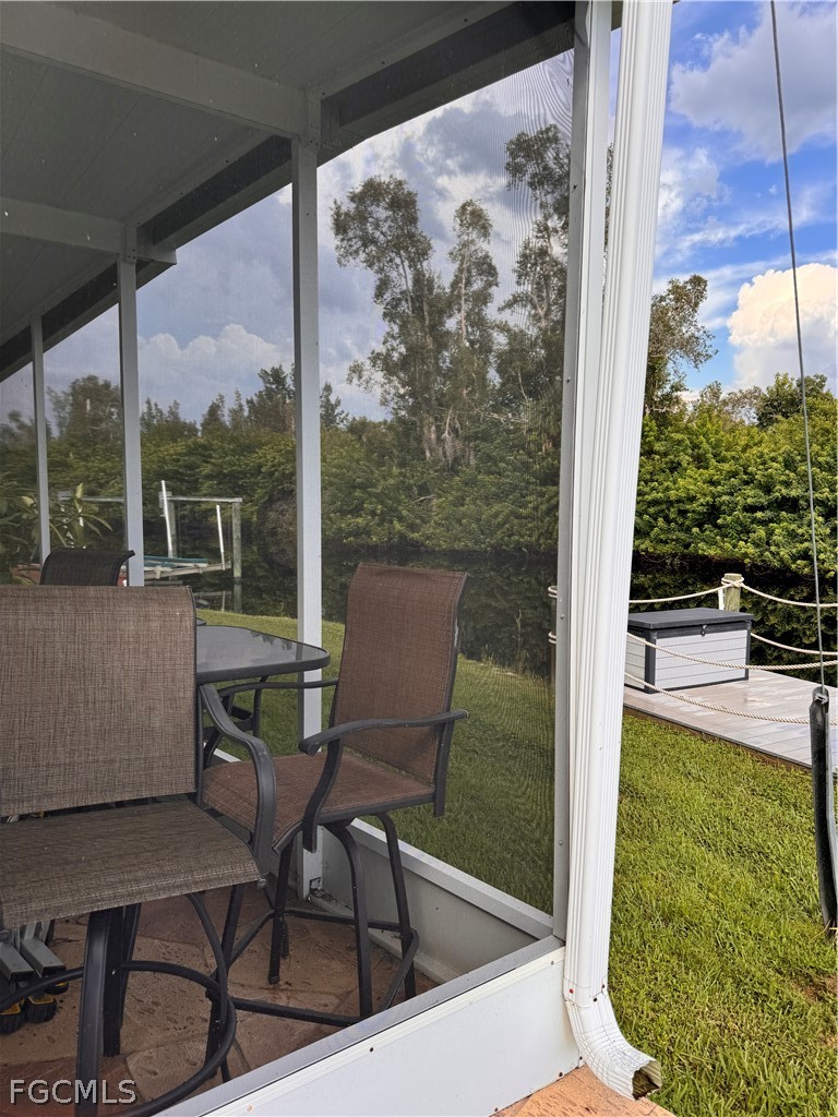 2 Bed Waterfront Home for Sale in Fort Myers, photo 17