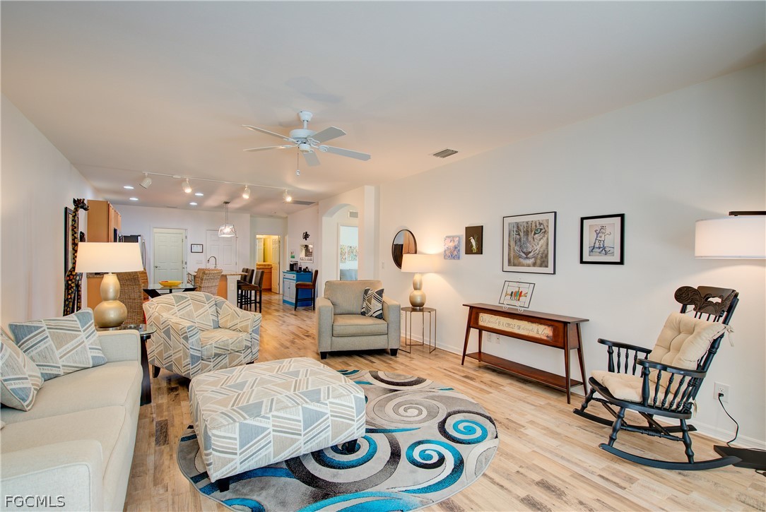 2 Bed Attached for Sale in Cascades, photo 17