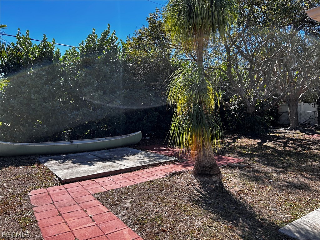 3 Bed SingleFamilyResidence for Sale in Cape Coral, FL — photo 17