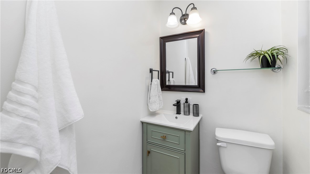 3 Bed SingleFamilyResidence for Sale in Fort Myers, FL — photo 17