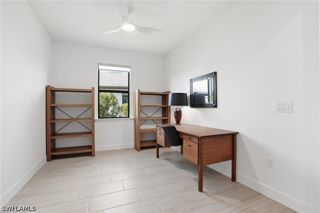 3 Bed Waterfront Home for Sale in Naples, photo 17