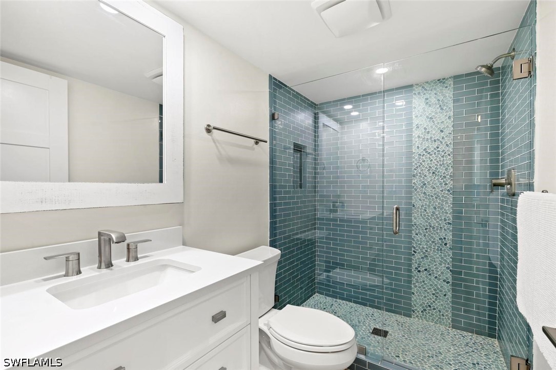 2 Bed Waterfront Home for Sale in Marco Island, photo 17