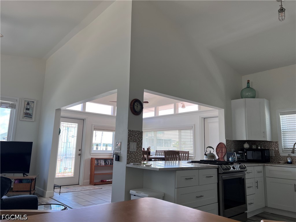 2 Bed Pool Home for Sale in Bayview Acres, FL, $699,000 — photo 17
