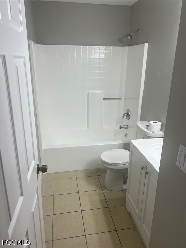4 Bed SingleFamilyResidence for Sale in Lehigh Acres, FL — photo 17