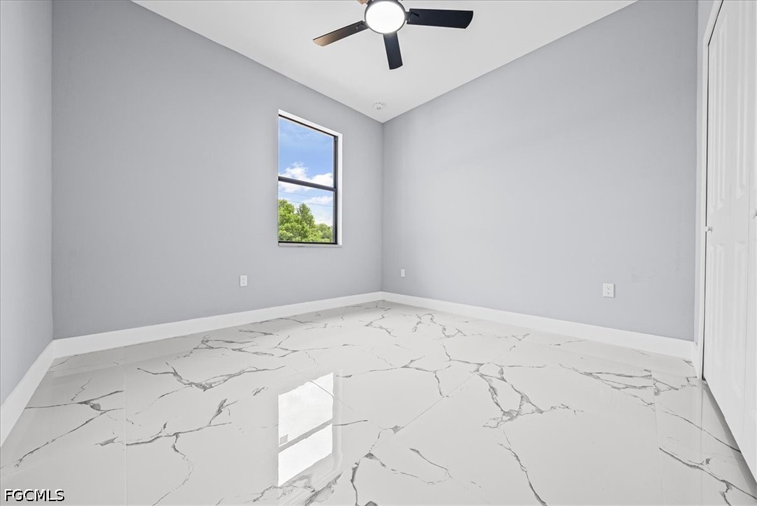 4 Bed SingleFamilyResidence for Sale in Lehigh Acres, photo 17
