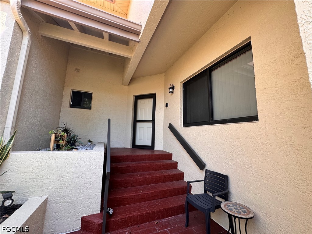 2 Bed Waterfront Home for Sale in Fort Myers, photo 17