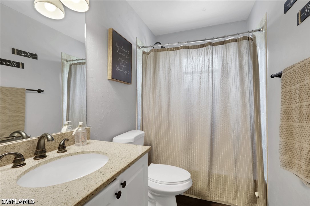 3 Bed SingleFamilyResidence for Sale in Naples, photo 17