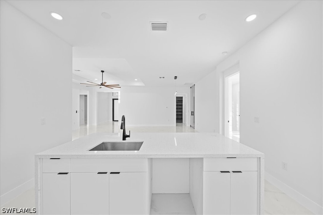 4 Bed SingleFamilyResidence for Sale in Lehigh Acres, photo 17