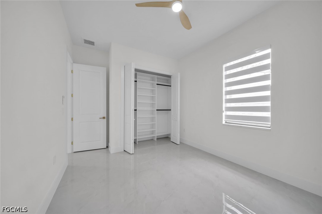 4 Bed SingleFamilyResidence for Sale in Lehigh Acres, photo 17