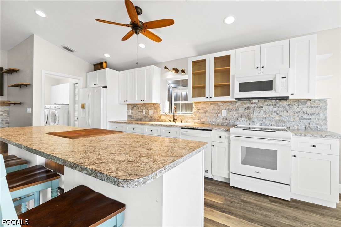 3 Bed Waterfront Home for Sale in North Fort Myers, photo 17